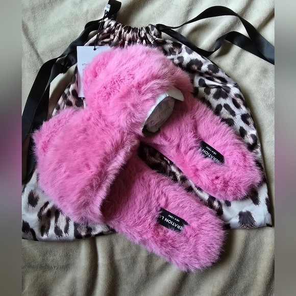Generation Love ROSE Slippers SMALL Slides Open Toe Faux Fur Comfort $85 NEW - Picture 2 of 8